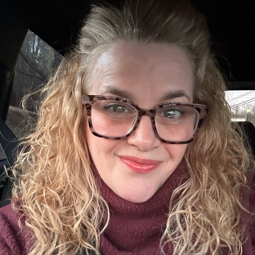 Meet your Posher, Virginia